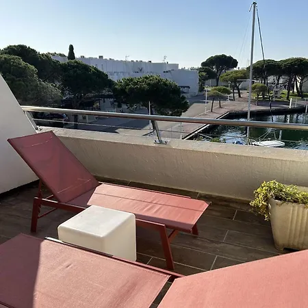2p Avec Terrasse, Animaux Acceptes, Parking, Climatisation - Fr-1-250-325 Le Grau-du-Roi