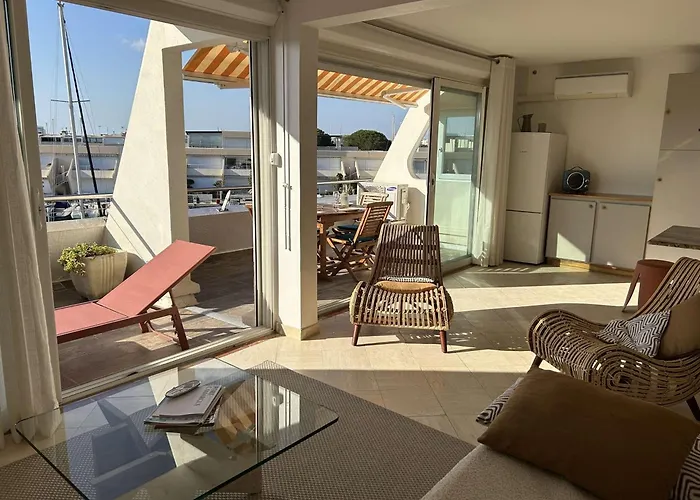 2p Avec Terrasse, Animaux Acceptes, Parking, Climatisation - Fr-1-250-325 Apartamento Le Grau-du-Roi